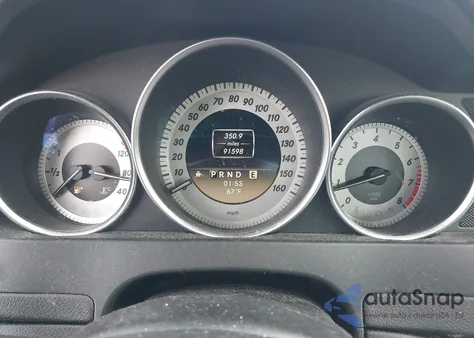 2012 Mercedes-Benz C 250 Sport z USA, uszkodzony, nr VIN WDDGF4HB9CA604970